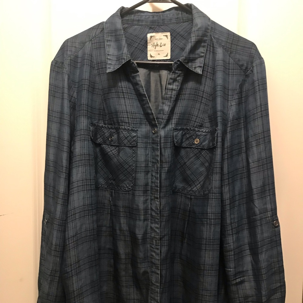 Ladies long sleeve blouse